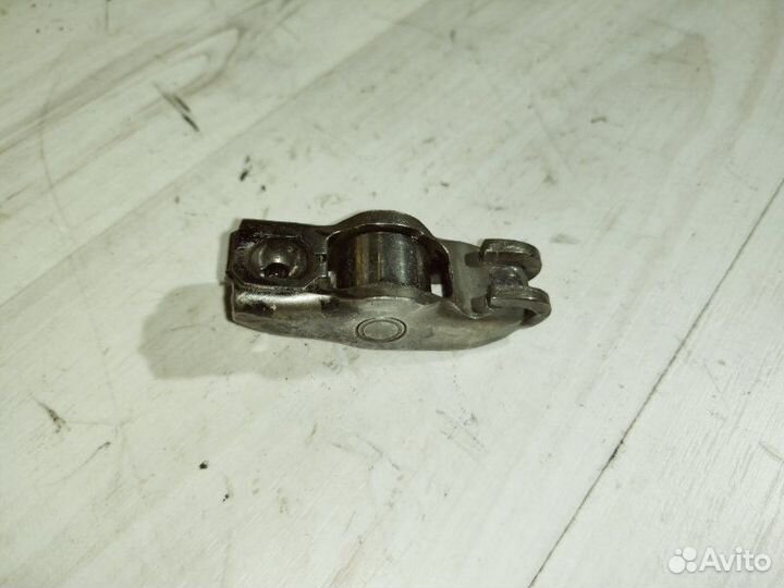 Рокер Volvo Xc90 D5244T4 2006