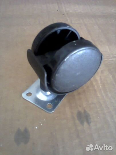 Мебельные колеса для тумб