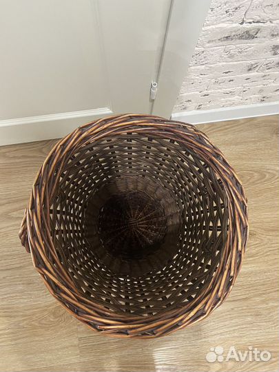 Корзина плетеная для белья