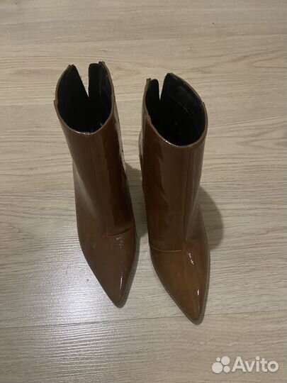 Ботильоны reserved