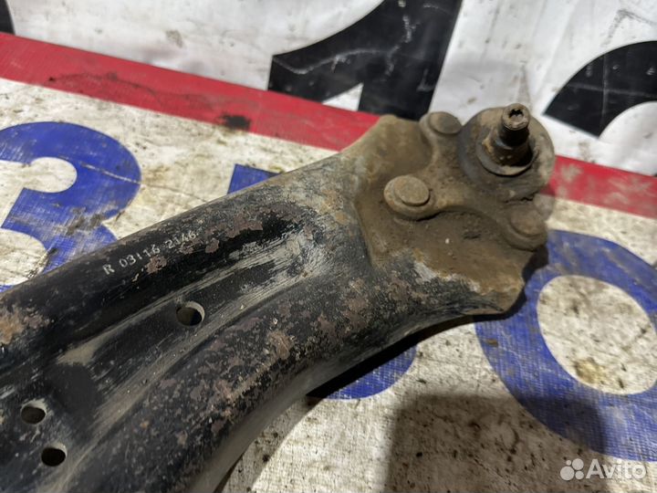 Передние рычаги Volkswagen Jetta 6