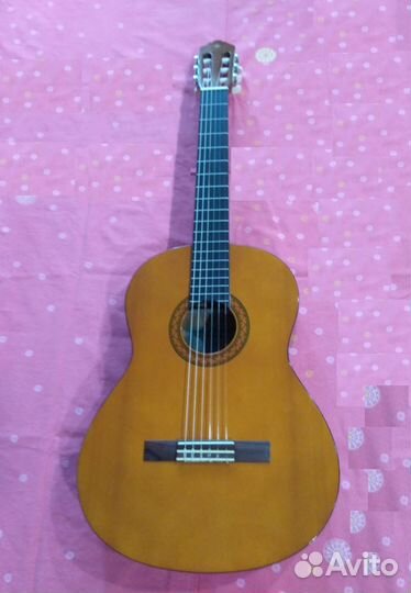 Классическая гитара Yamaha C40 +чехол