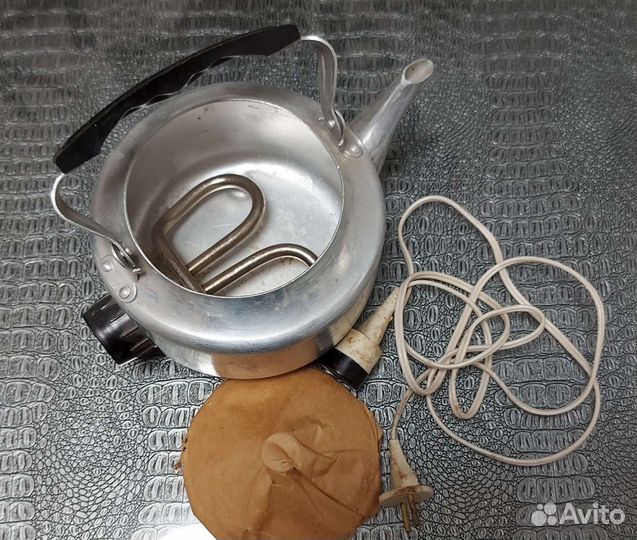 Чайник электрический новый СССР