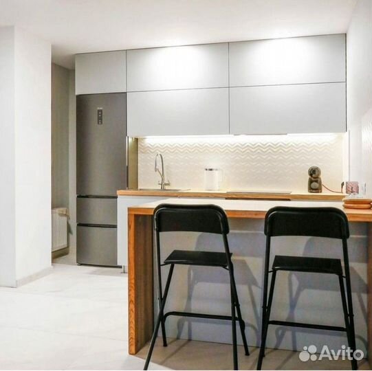 Кухни любой сложности в стиле хайтек