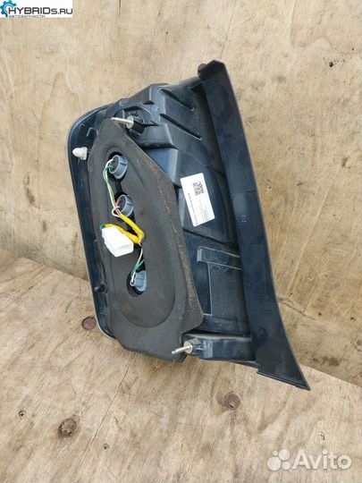 Фонарь задний правый Toyota Prius 2 NHW20 2005