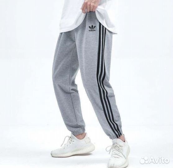 Спортивные штаны adidas мужские