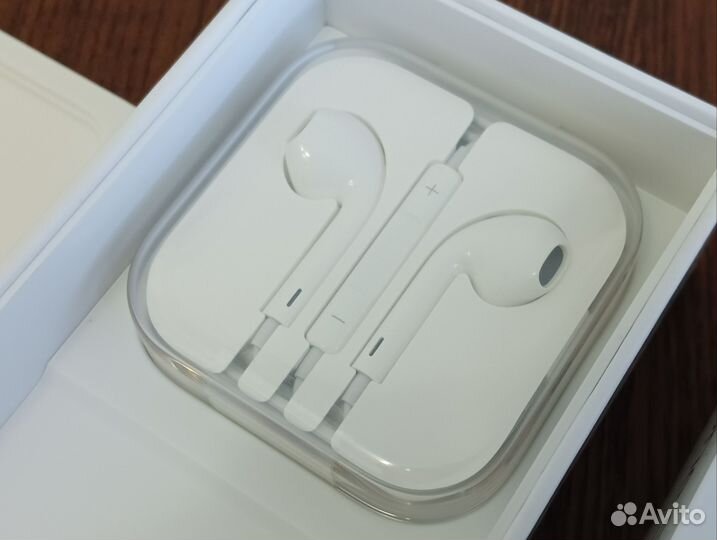 Наушники Apple EarPods 3.5 мм (новые)