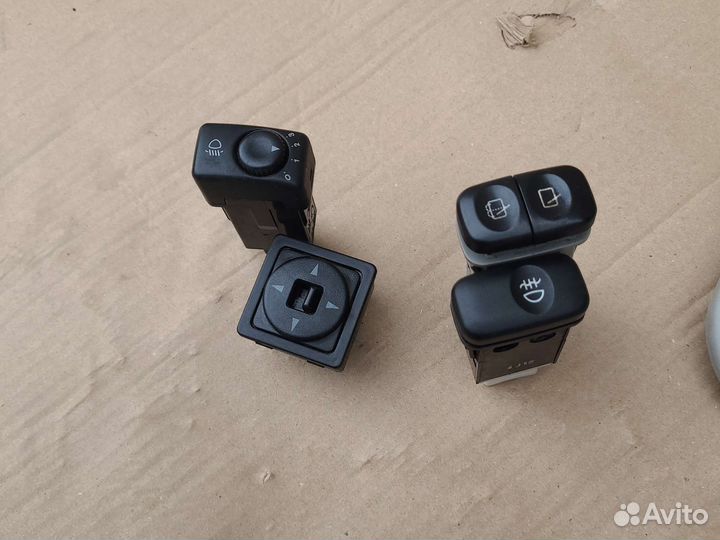 Кнопка Kia Sportage 1 Киа спортэж