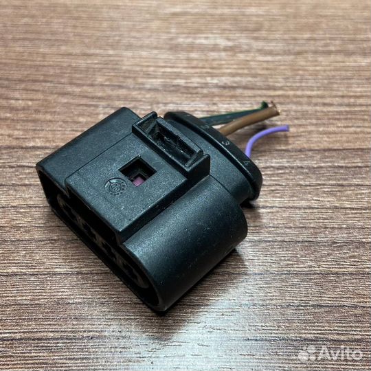 Разъем VAG 1J0973724