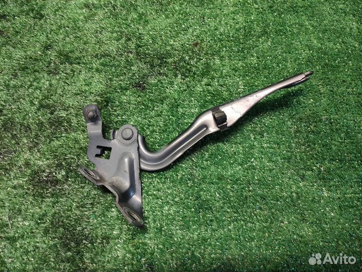 Петля капота правая Mazda 6 (GG) 2006