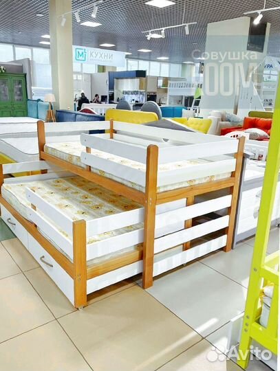 Двухъярусная кровать