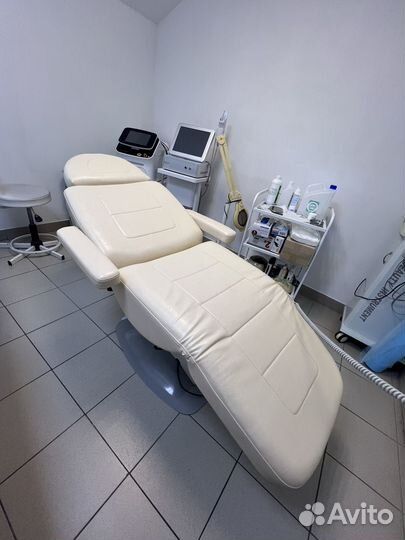 Косметологическое кресло Maletti c 3 моторами