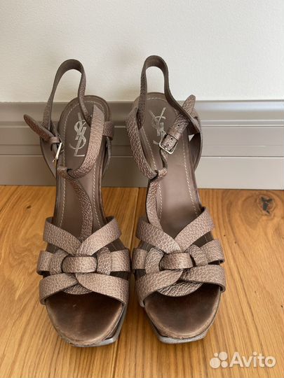 Босоножки yves saint laurent