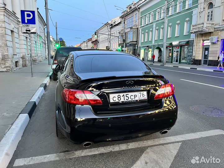Спойлер Infiniti M q70