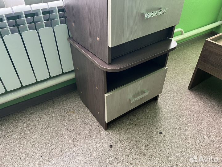 Тумба прикроватная