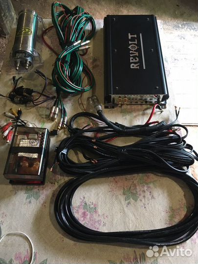 Комплект отличной музыки на автомобиль