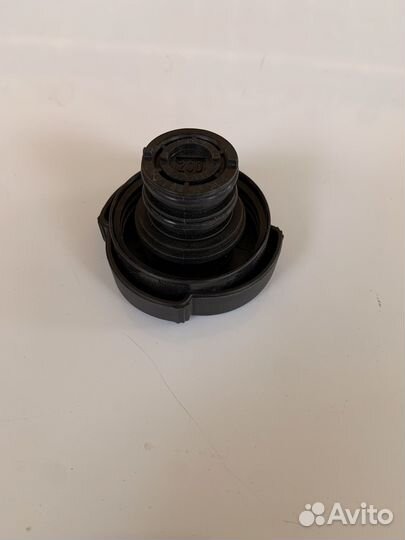 Крышка радиатора BMW E39