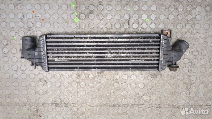Радиатор интеркулера Nissan Almera Tino, 2005