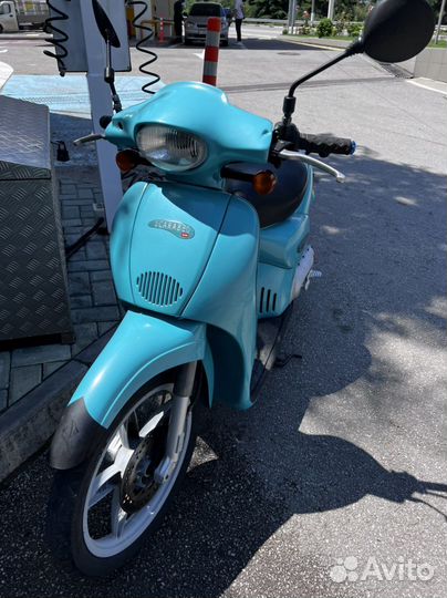 Скутер Aprilia scarabeo мопед