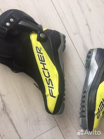 Лыжные ботинки fischer коньковые