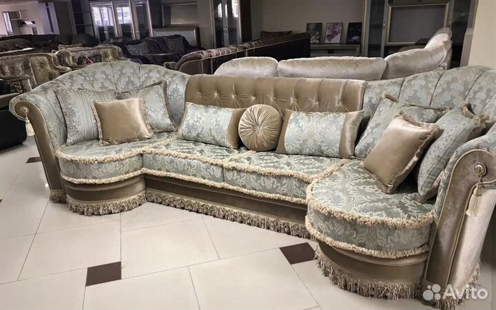 Новый диван барокко с креслами