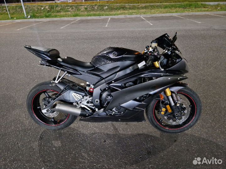 Yamaha R6