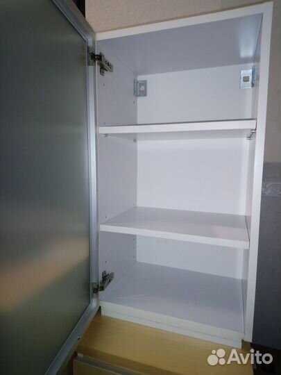 Шкафчик навесной IKEA