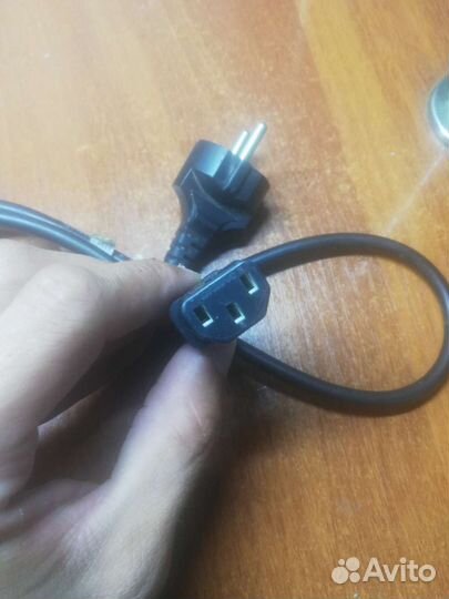 Кабель для компьютера