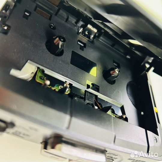 Кассетный плеер Sony Walkman WM-FX303