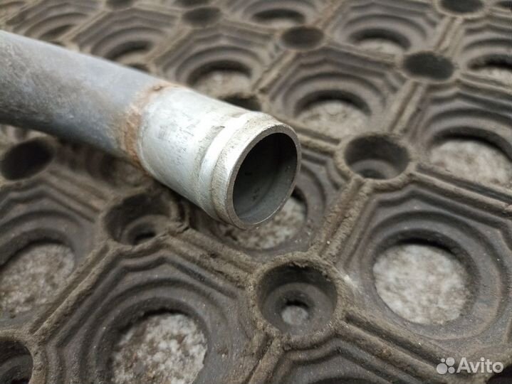 Трубка гура Mercedes-Benz Axor