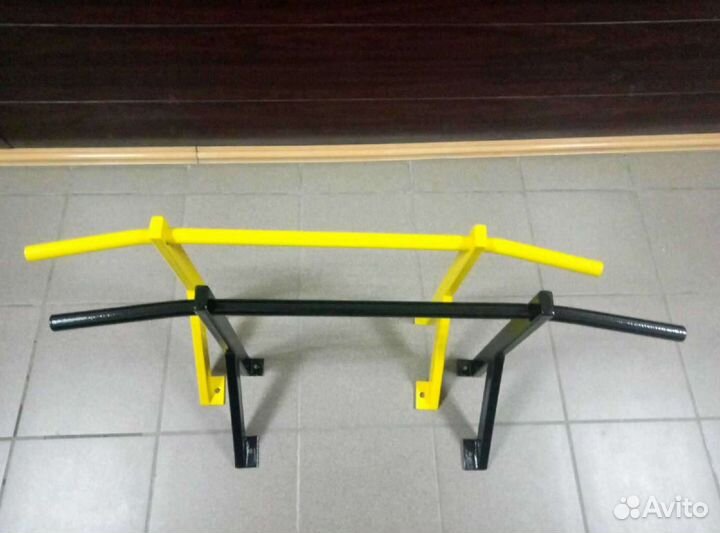 Турник настенный, наддверный