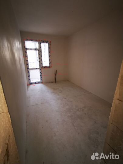 Балконная дверь с окном