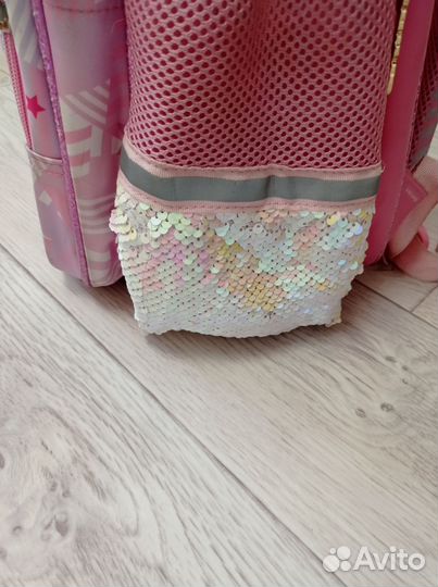 Портфель школьный