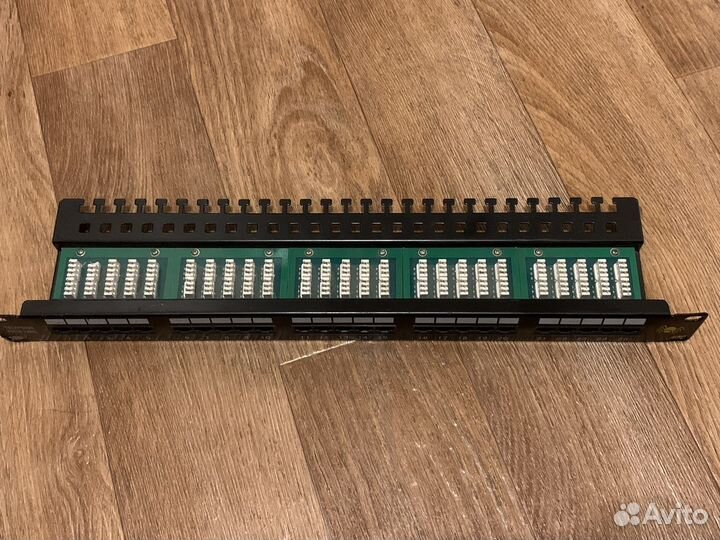 Патч панель (коммутационная панель) Exalan+ EX09-T