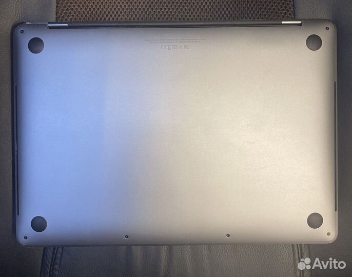 Macbook pro 13 2019 touch bar (A1989)