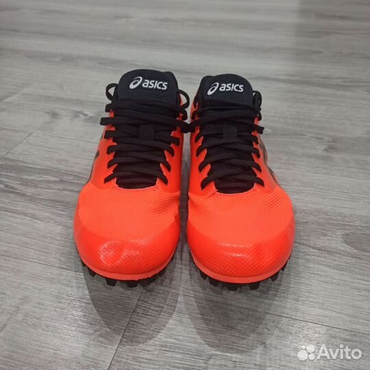 Шиповки asics