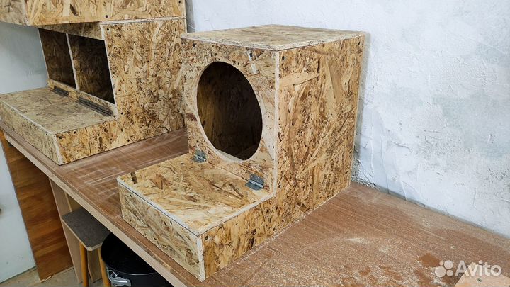 Гнездо для кур несушек с яйцесборником