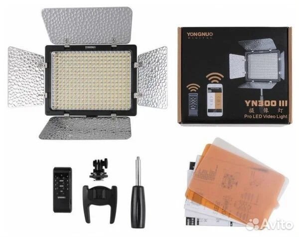 Накамерный свет yongnuo YN-300III