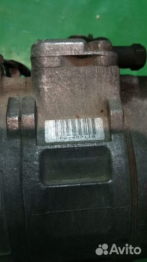 Суппорт тормозной перед правый Nissan Tino 1998-05