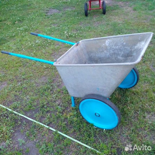 Садовая тележка самосвал