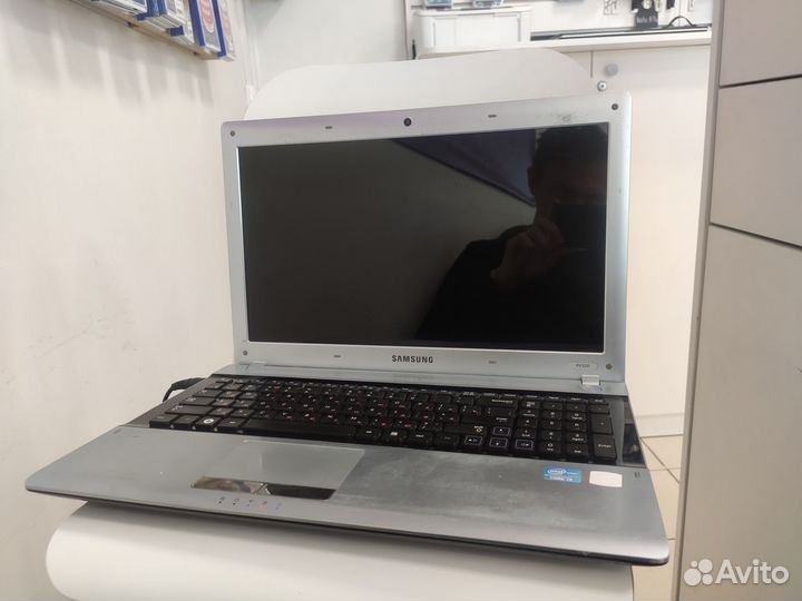 Ноутбук samsung rv 520