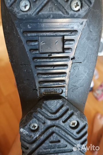 Детские горные лыжи и ботинки