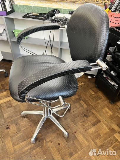 Кресло парикмахерское