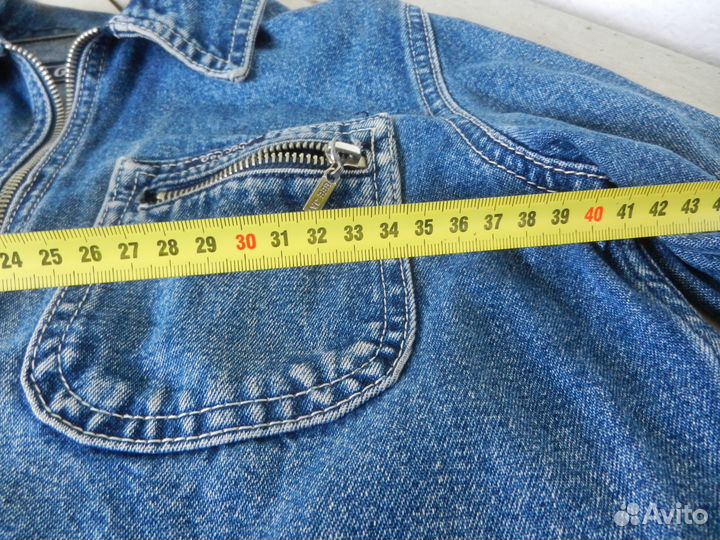 Джинсовка(+ футболка белая) на девочку р.36,б/у,си