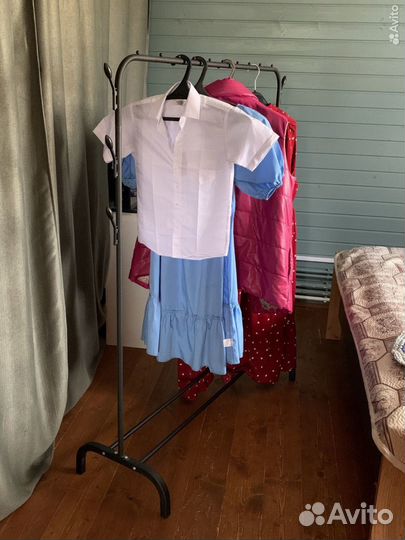 Напольная вешалка