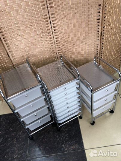 Тележка косметологическая