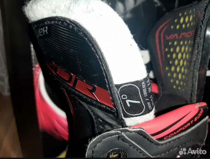 Хоккейные коньки bauer