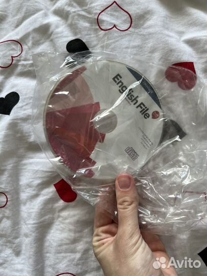 Учебник и тетрадь English File Elementary