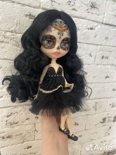 Кукла блайз кастом Муэрточка