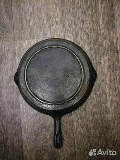 Чугунная сковорода